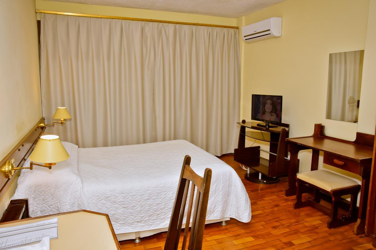 Hotel Estoril 펠로타스 외부 사진